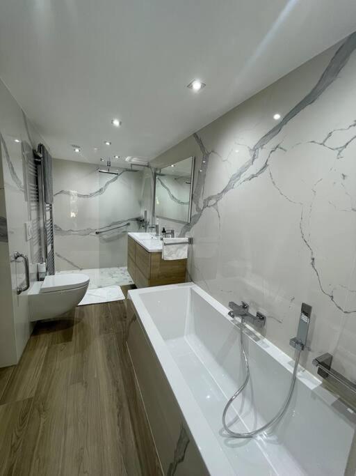 Chalet Kelly, Centre Ville / Jacuzzi / Sauna Gérardmer Εξωτερικό φωτογραφία